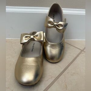 Felix & Flora Girl Dress Shoes - Gold Size 13 Little Kid